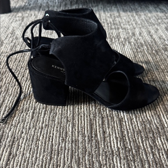 Kenneth Cole Vito Block Heels Black Size 9 - Picture 4 of 7